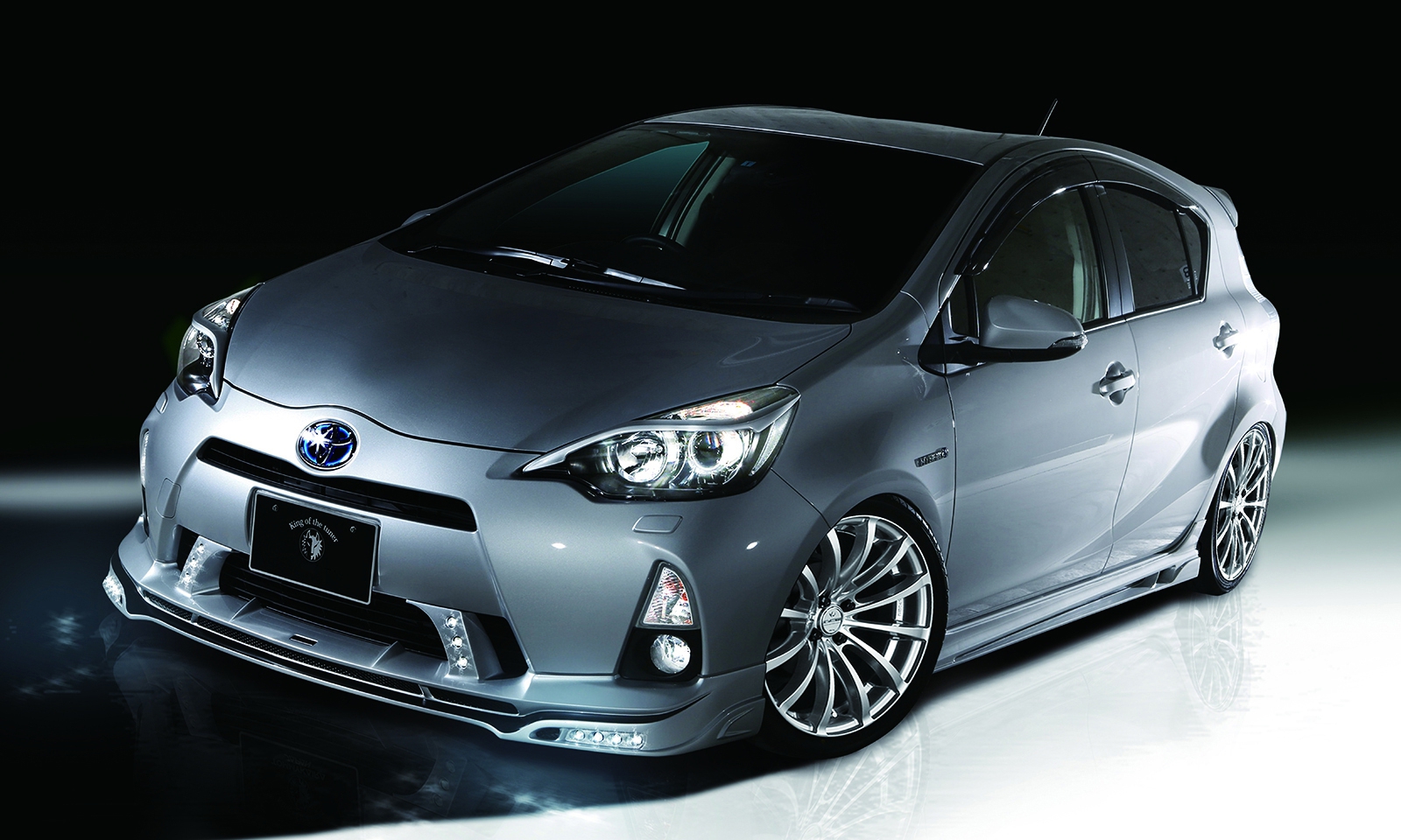 10 AQUA 前期 MODEL|TOYOTA|BODY KIT|ROWEN オフィシャルサイト