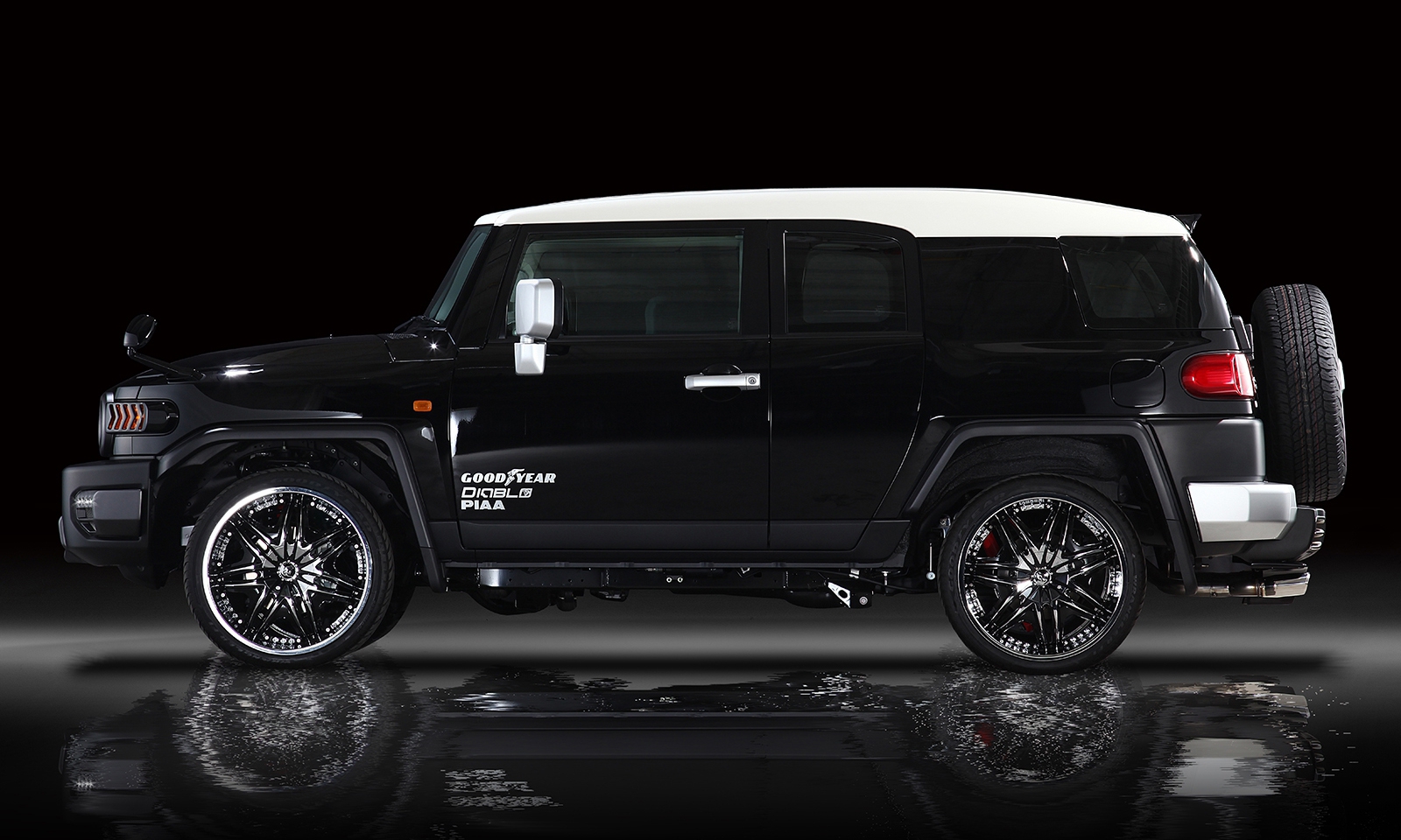 15 FJ CRUISER｜TOYOTA｜BODY KIT｜ROWEN オフィシャルサイト