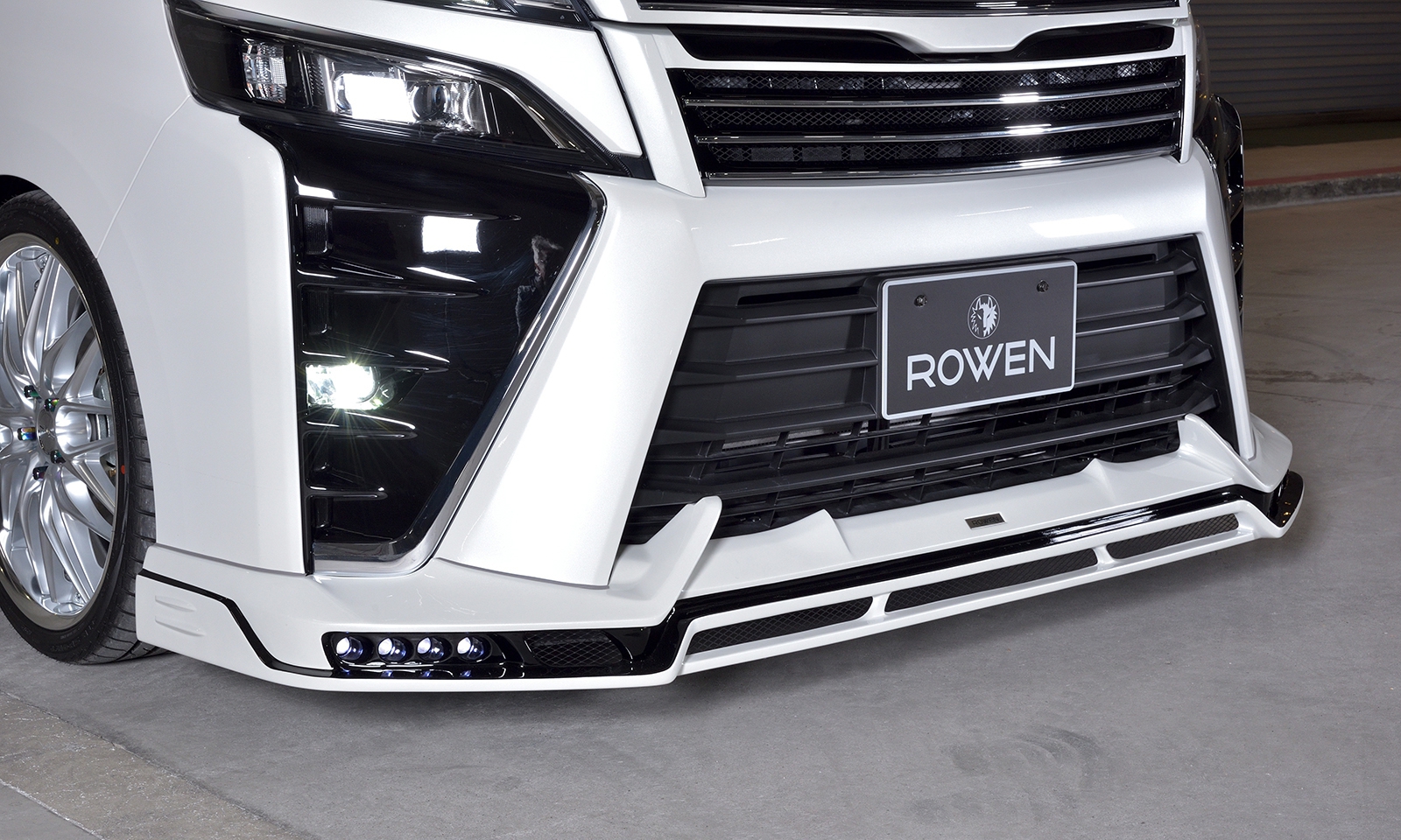 80 VOXY ZS-grade 後期 MODEL ver.Ⅱ｜TOYOTA｜BODY KIT｜Rowen