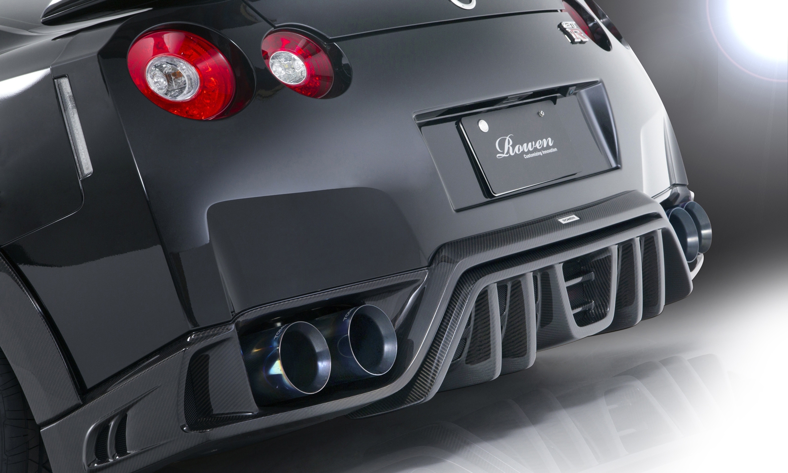 GT-R (MY2010～) ｜NISSAN/INFINITTY｜BODY KIT｜ROWEN オフィシャルサイト
